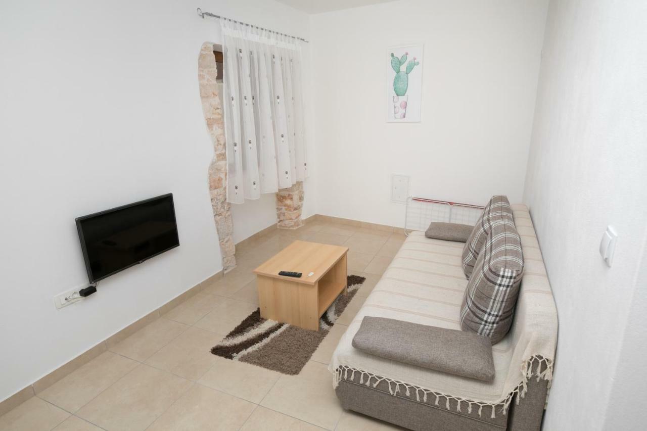 Apartment Elena Bale Exteriér fotografie